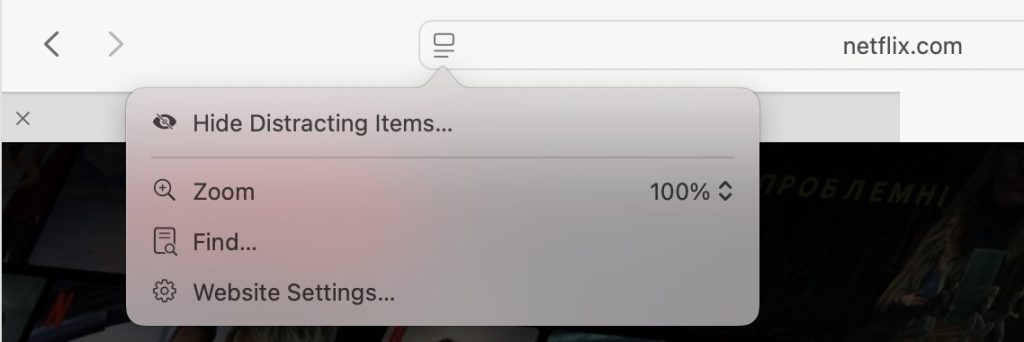Safari > Hide Distracting Items